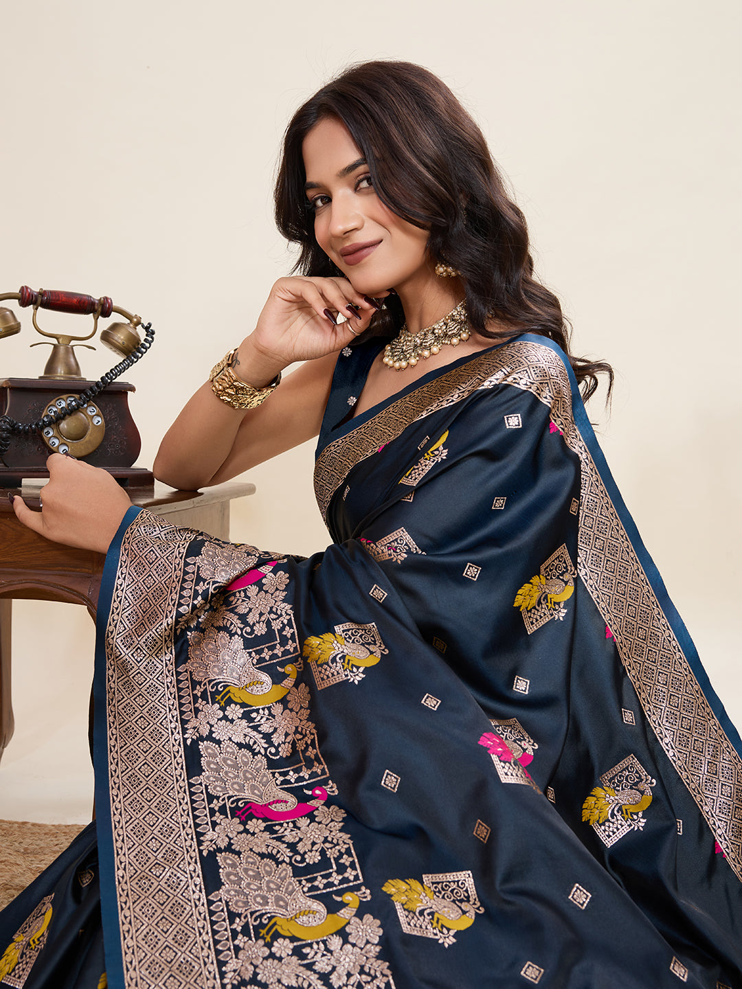 Urban Pallu Woven Design Silk Blend Party Saree