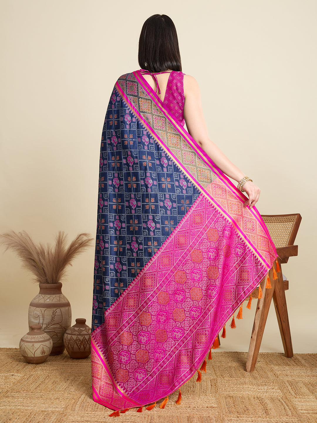 Urban Pallu Woven Design Silk Blend Party Saree