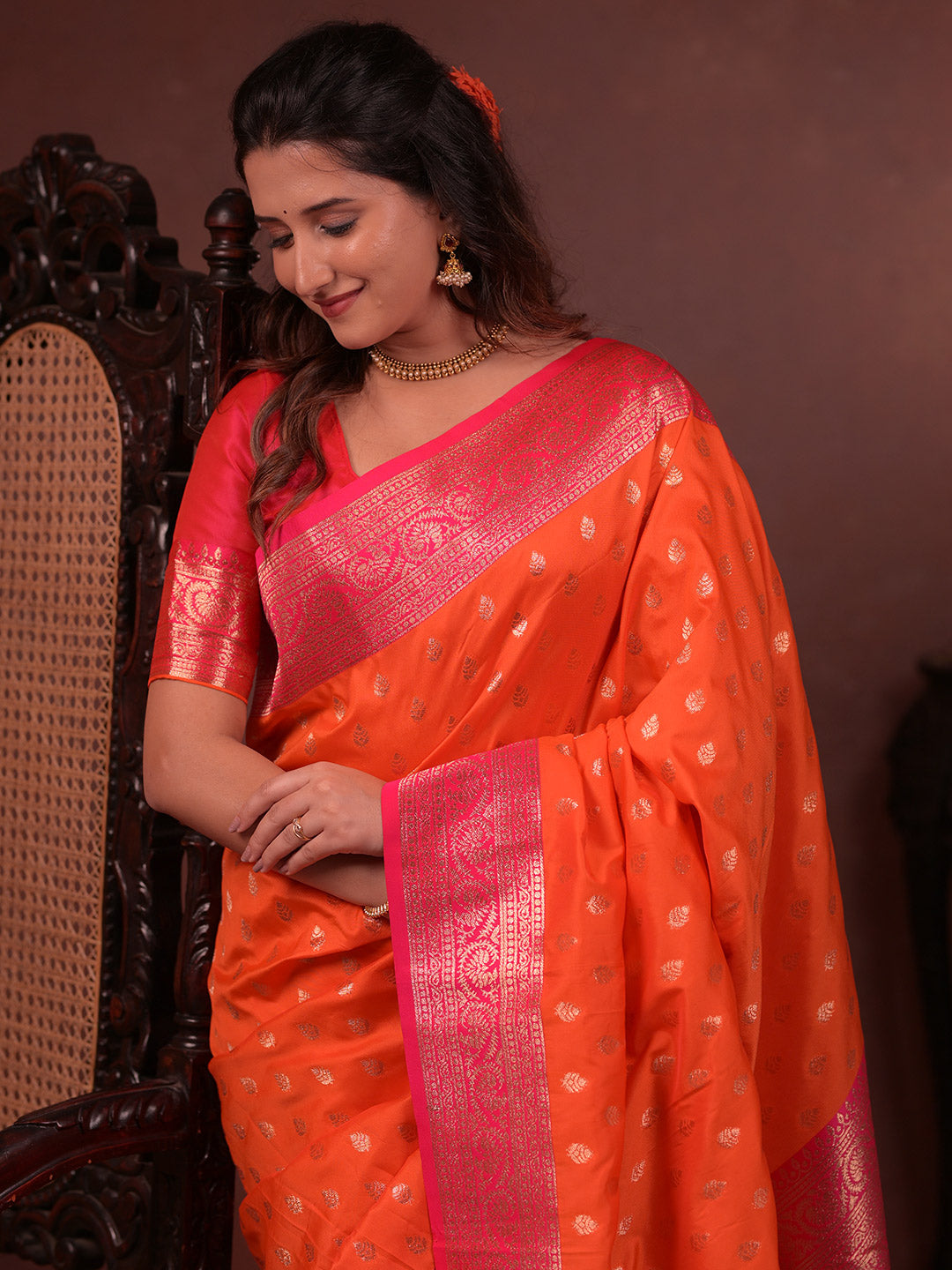 Urban Pallu Woven Design Silk Blend Traditional Saree