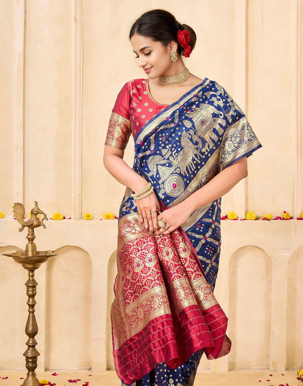 Urban Pallu Woven Design Silk Blend Festive Saree