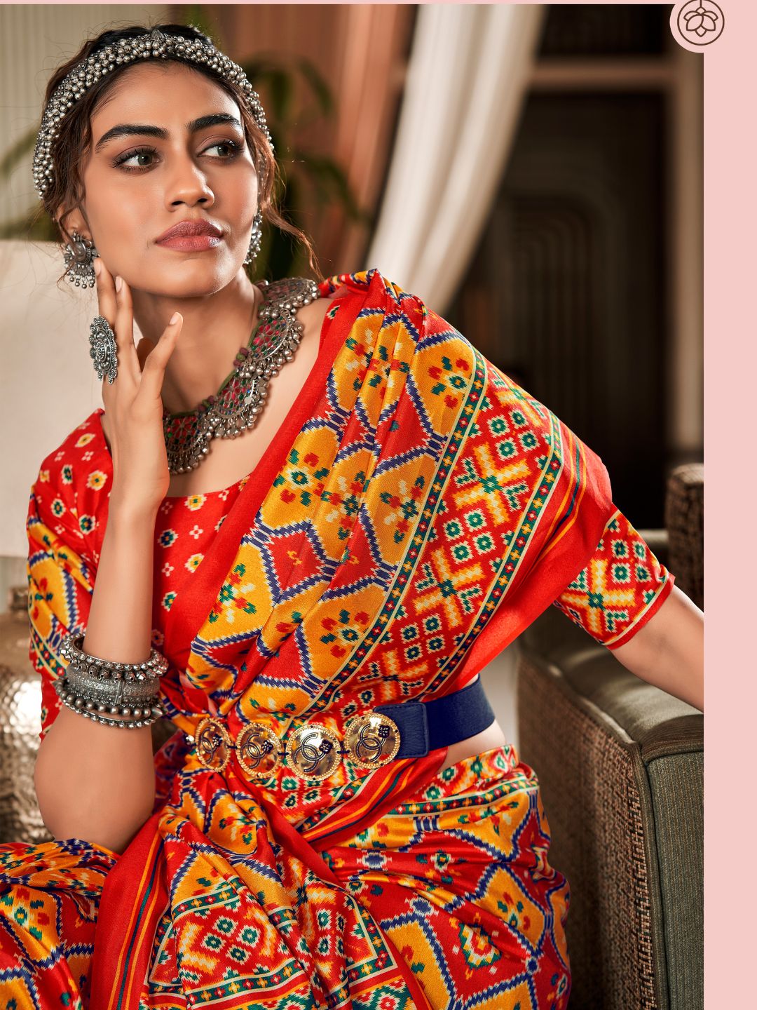 Urban Pallu Woven Design Cotton Blend Daily Saree