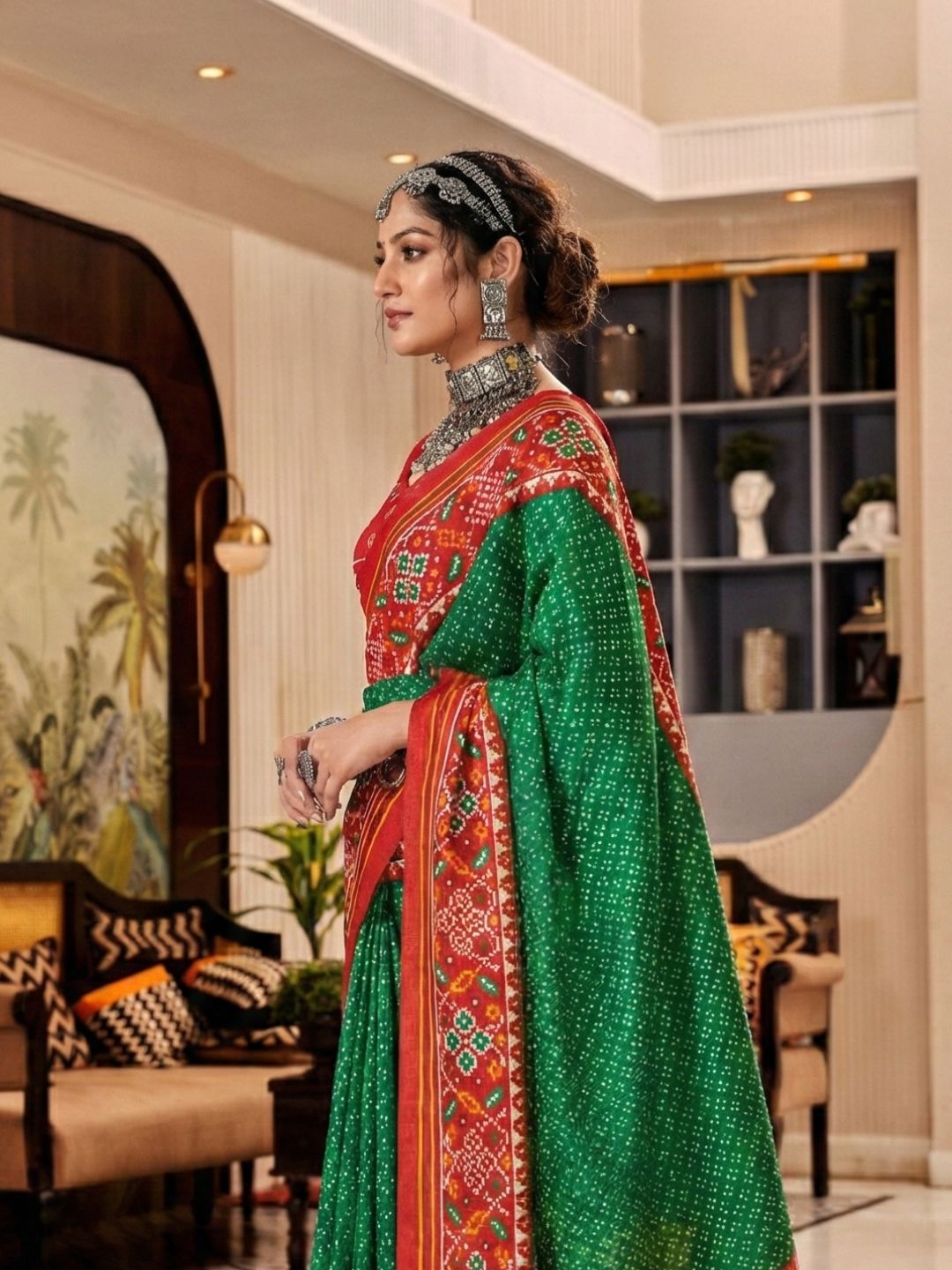 Urban Pallu Woven Design Cotton Blend Daily Saree