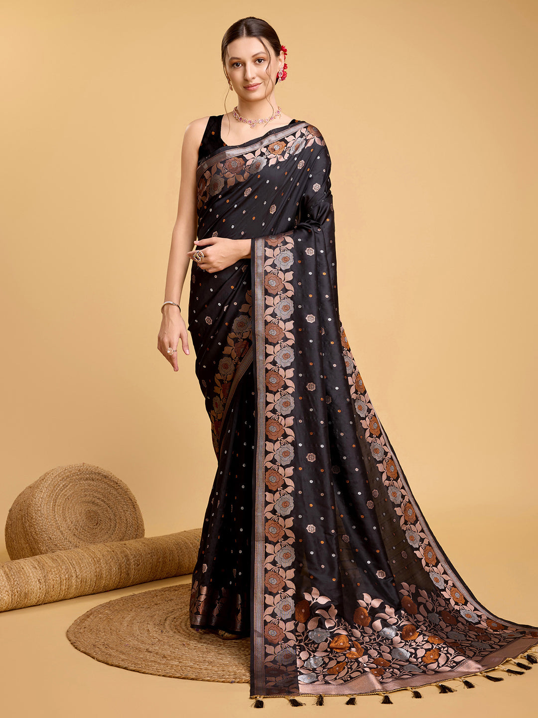Urban Pallu Woven Design Silk Blend Party Saree