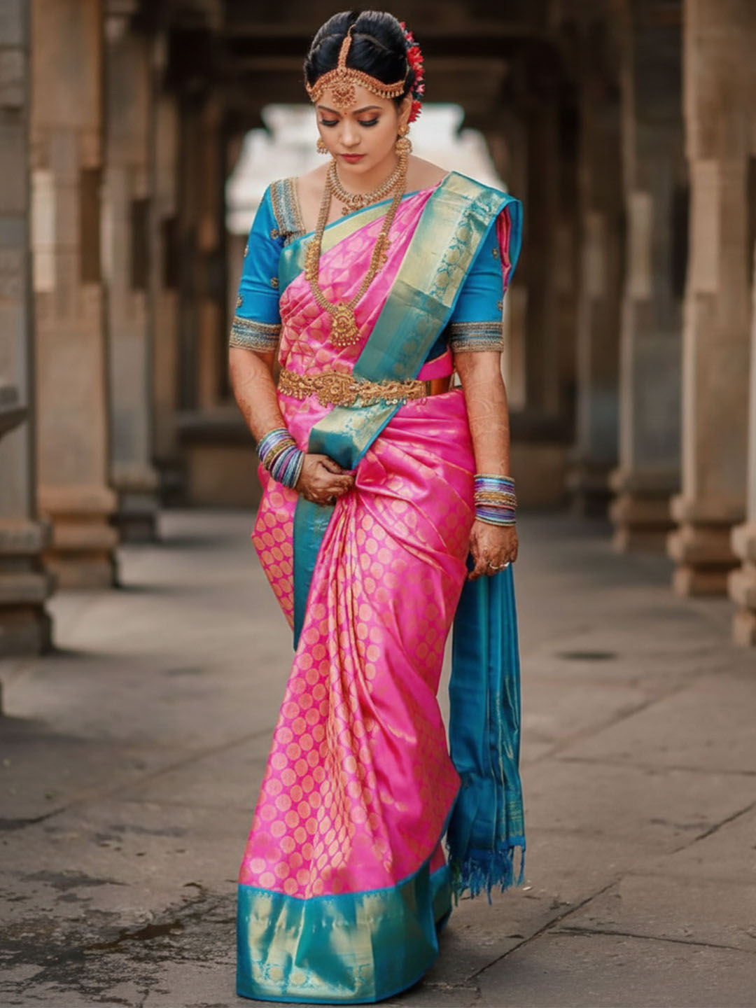 Urban Pallu Woven Design Silk Blend Traditional Saree