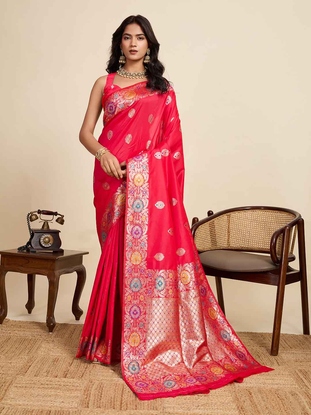 Urban Pallu Woven Design Silk Blend Party Saree