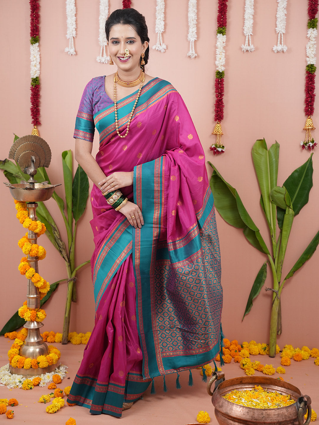 Urban Pallu Woven Design Silk Blend Traditional Saree