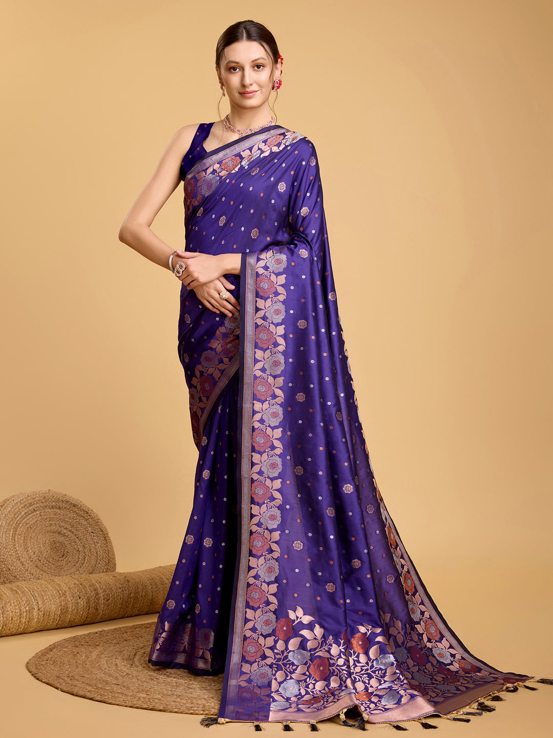 Urban Pallu Woven Design Silk Blend Party Saree