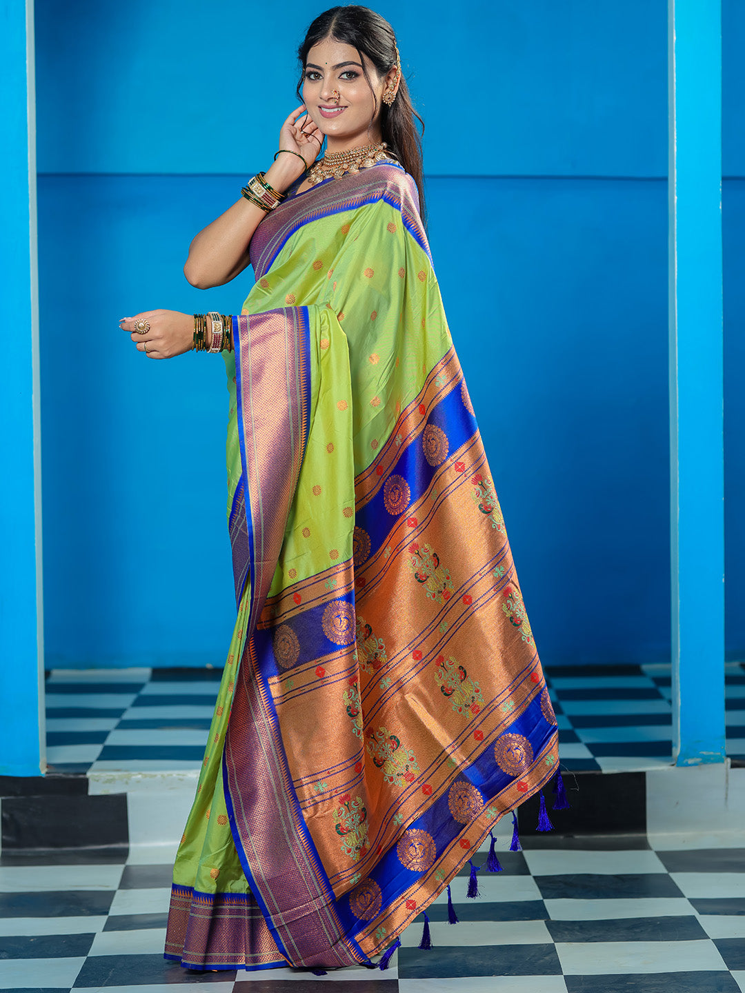Urban Pallu Woven Design Art Silk Traditional Saree