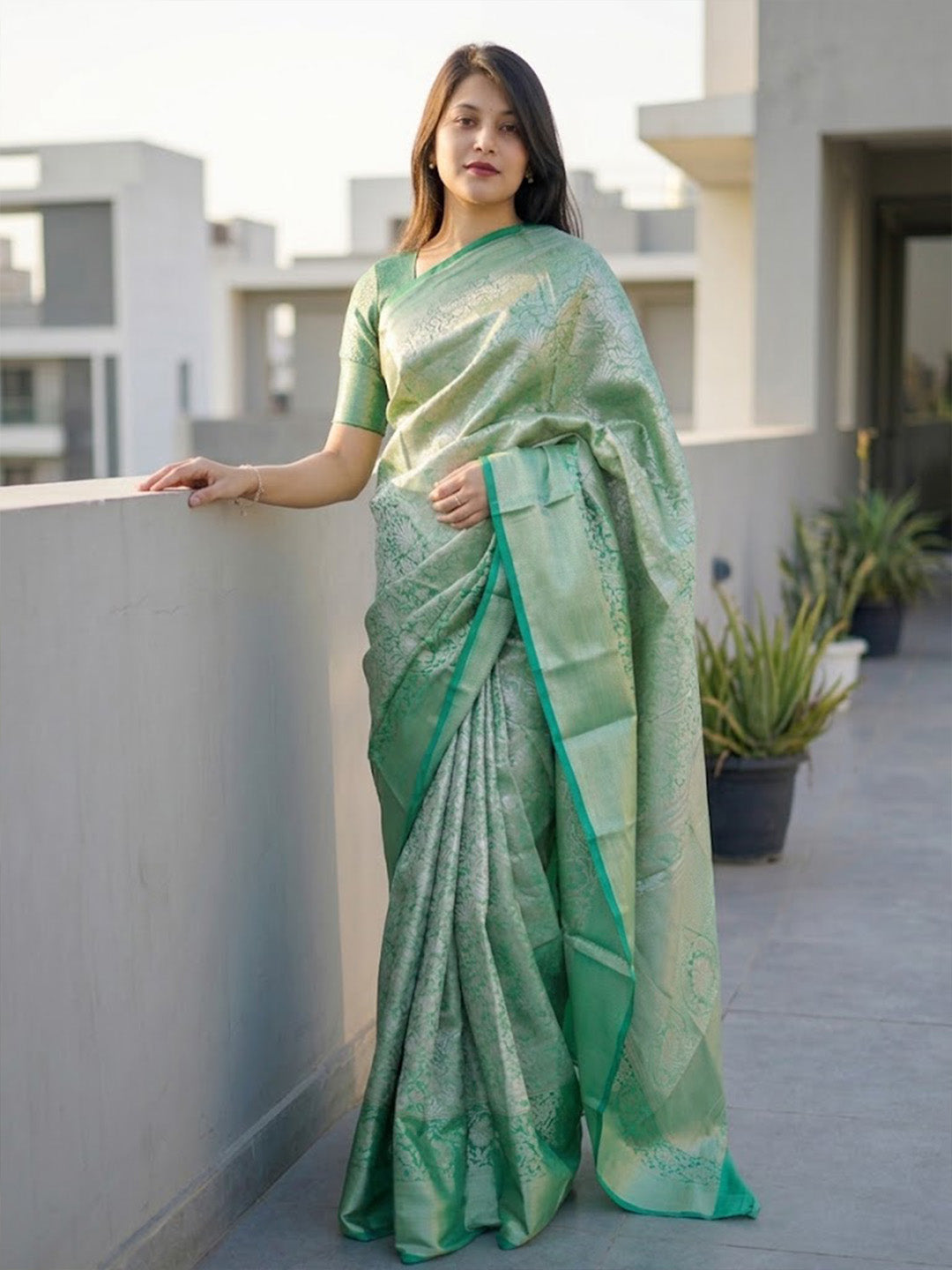 Urban Pallu Woven Design Art Silk Traditional Saree