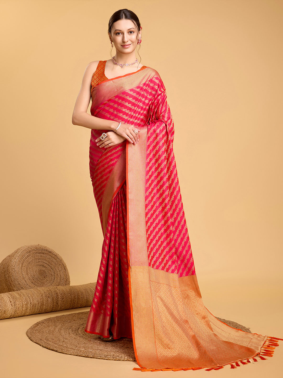 Urban Pallu Woven Design Silk Blend Party Saree