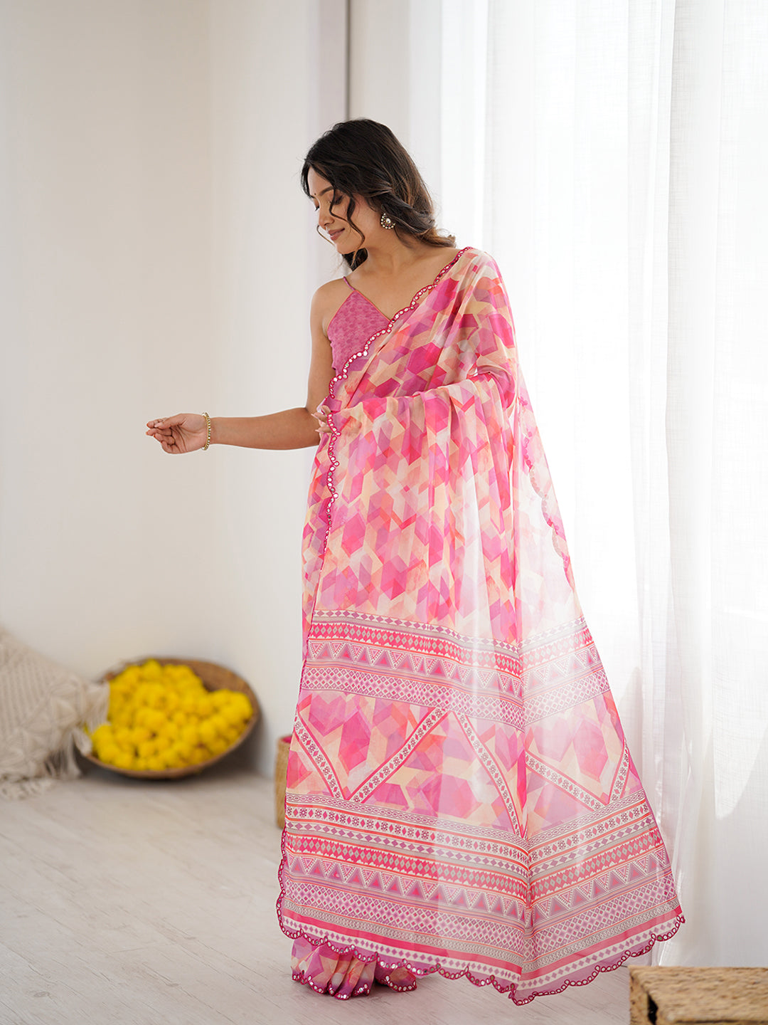 Urban Pallu Printed Poly Chiffon Daily Saree
