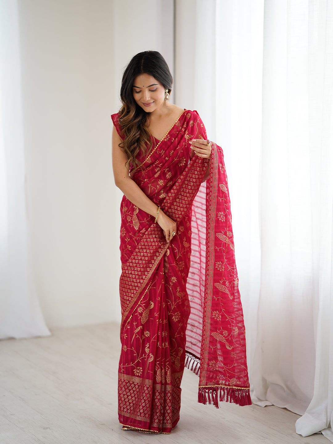 Urban Pallu Printed Poly Chiffon Daily Saree