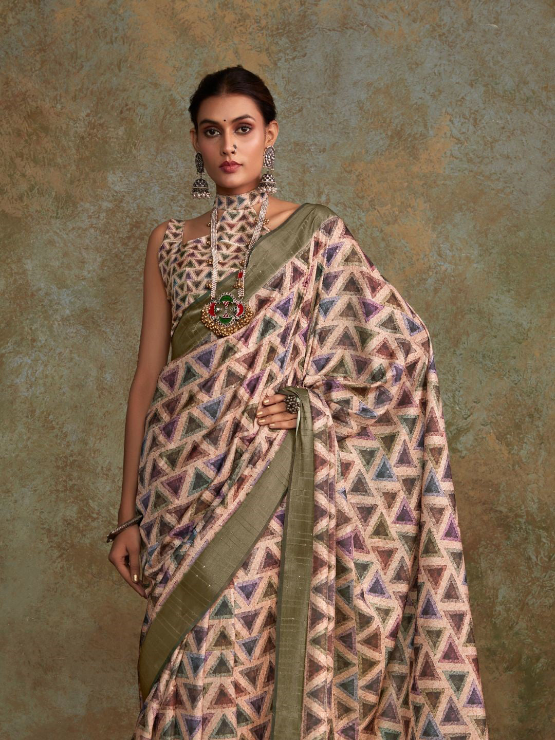 Urban Pallu Printed Silk Blend Daily Saree