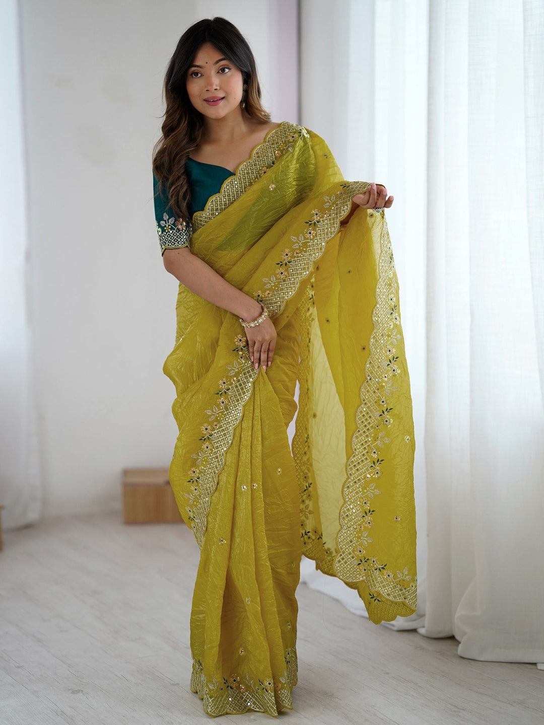 Urban Pallu Embroidered Tissue Festive Saree