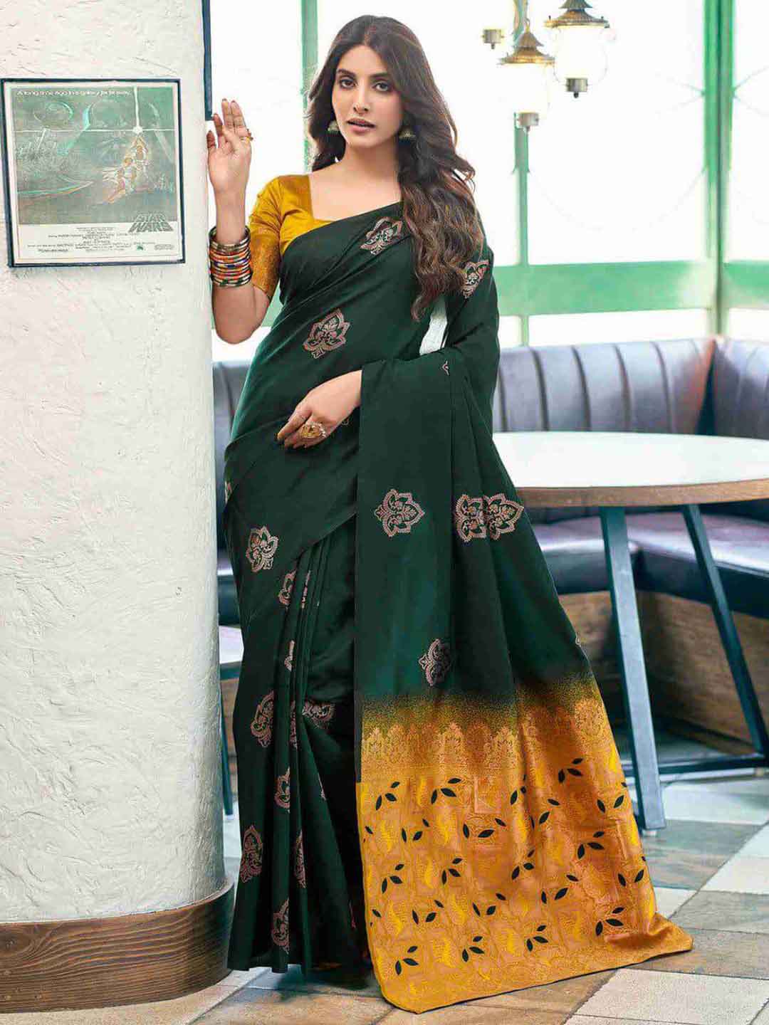 Urban Pallu Woven Design Silk Blend Traditional Saree
