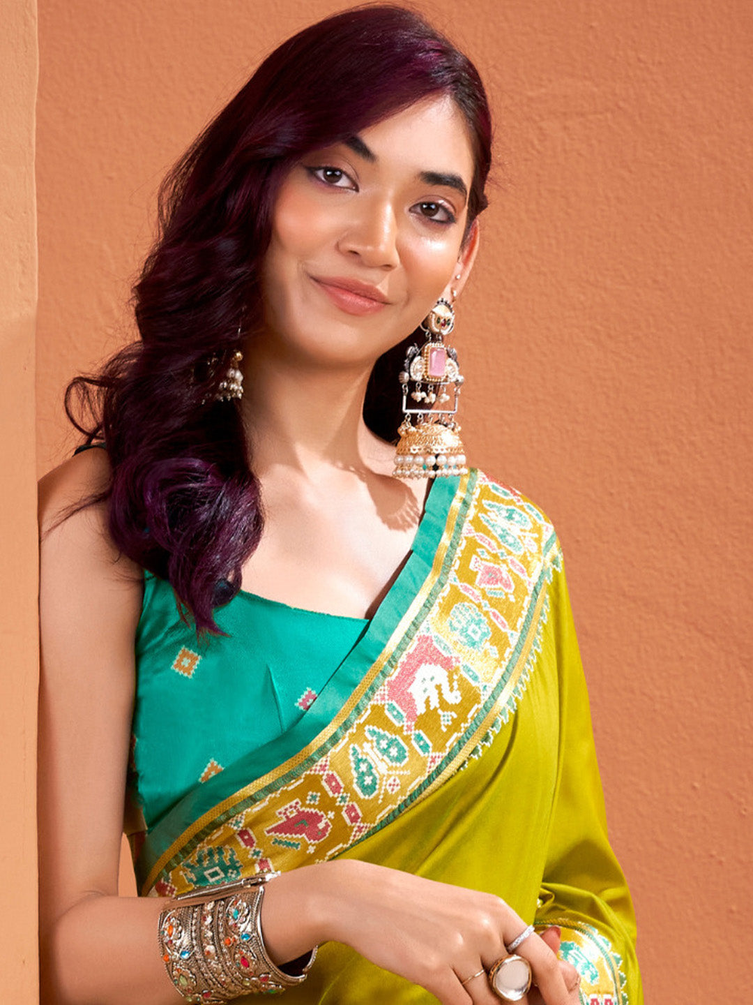 Urban Pallu Solid Silk Blend Festive Saree