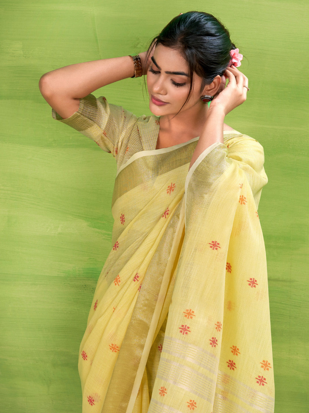 Urban Pallu Solid Cotton Blend Daily Saree
