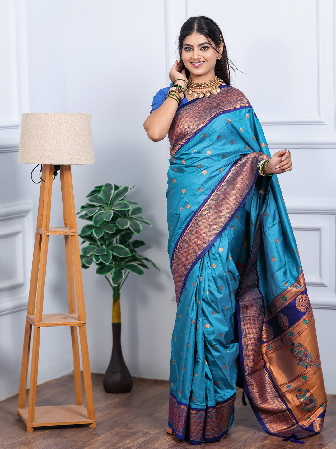 Urban Pallu Woven Design Art Silk Traditional Saree