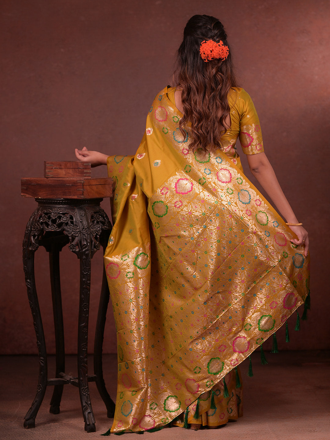 Urban Pallu Woven Design Silk Blend Traditional Saree