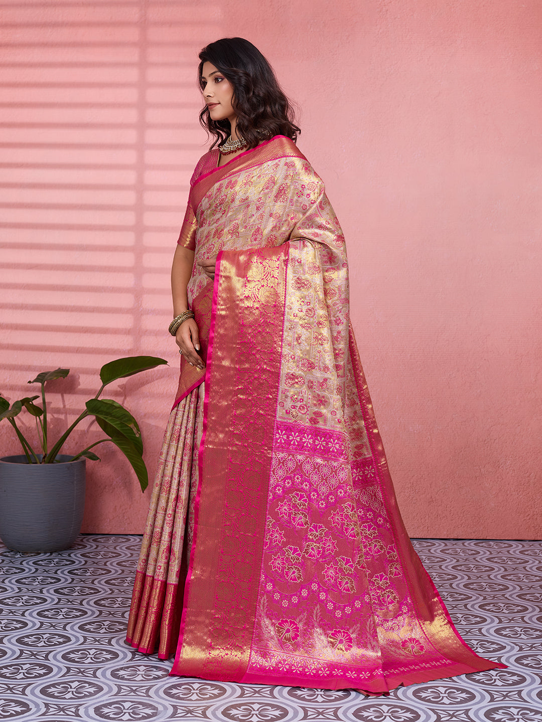 Urban Pallu Woven Design Art Silk Traditional Saree