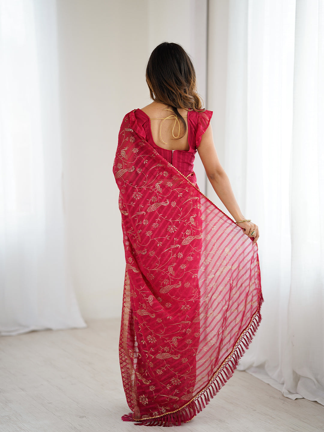 Urban Pallu Printed Poly Chiffon Daily Saree