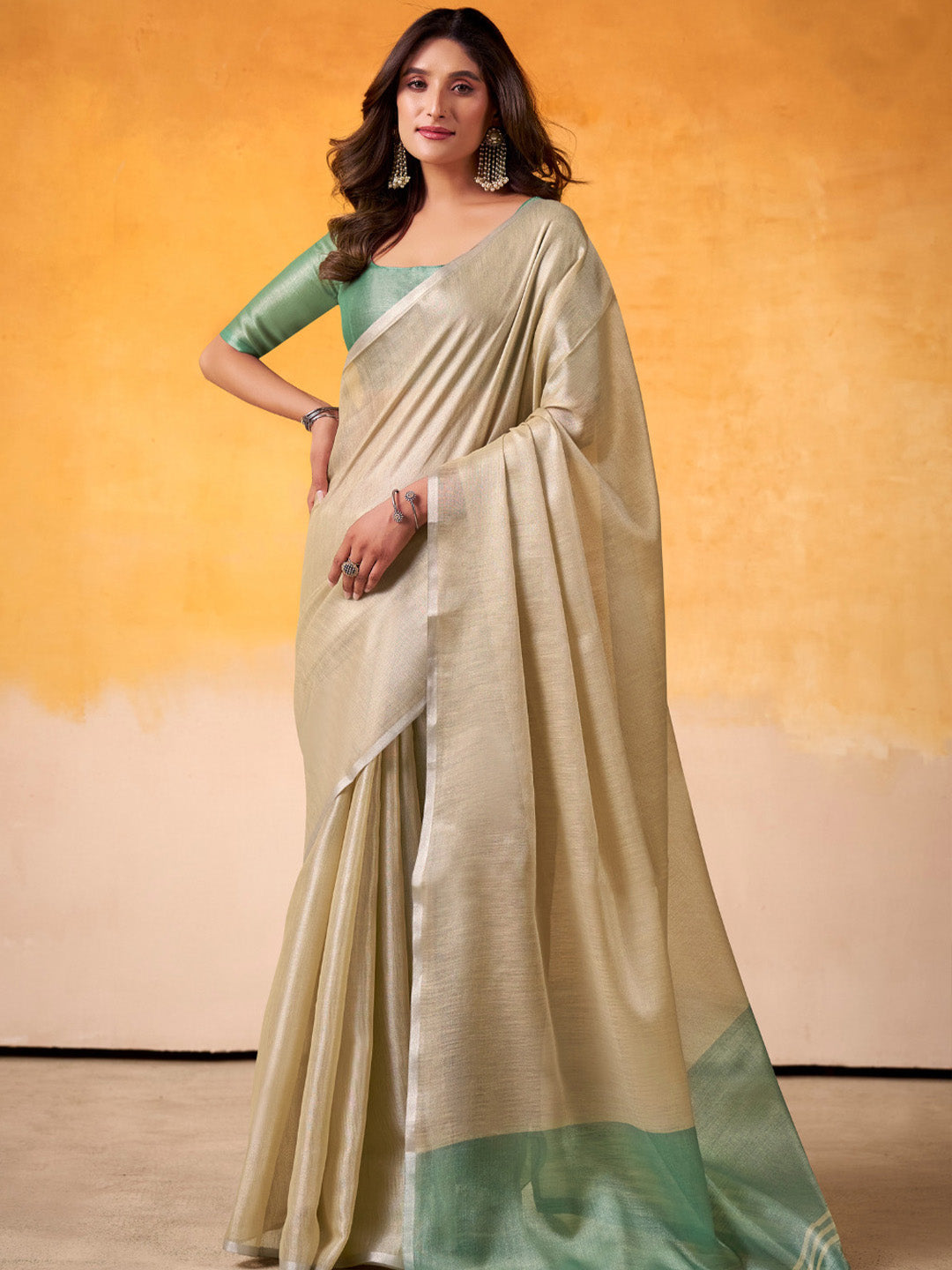 Urban Pallu Woven Design Cotton Blend Daily Saree