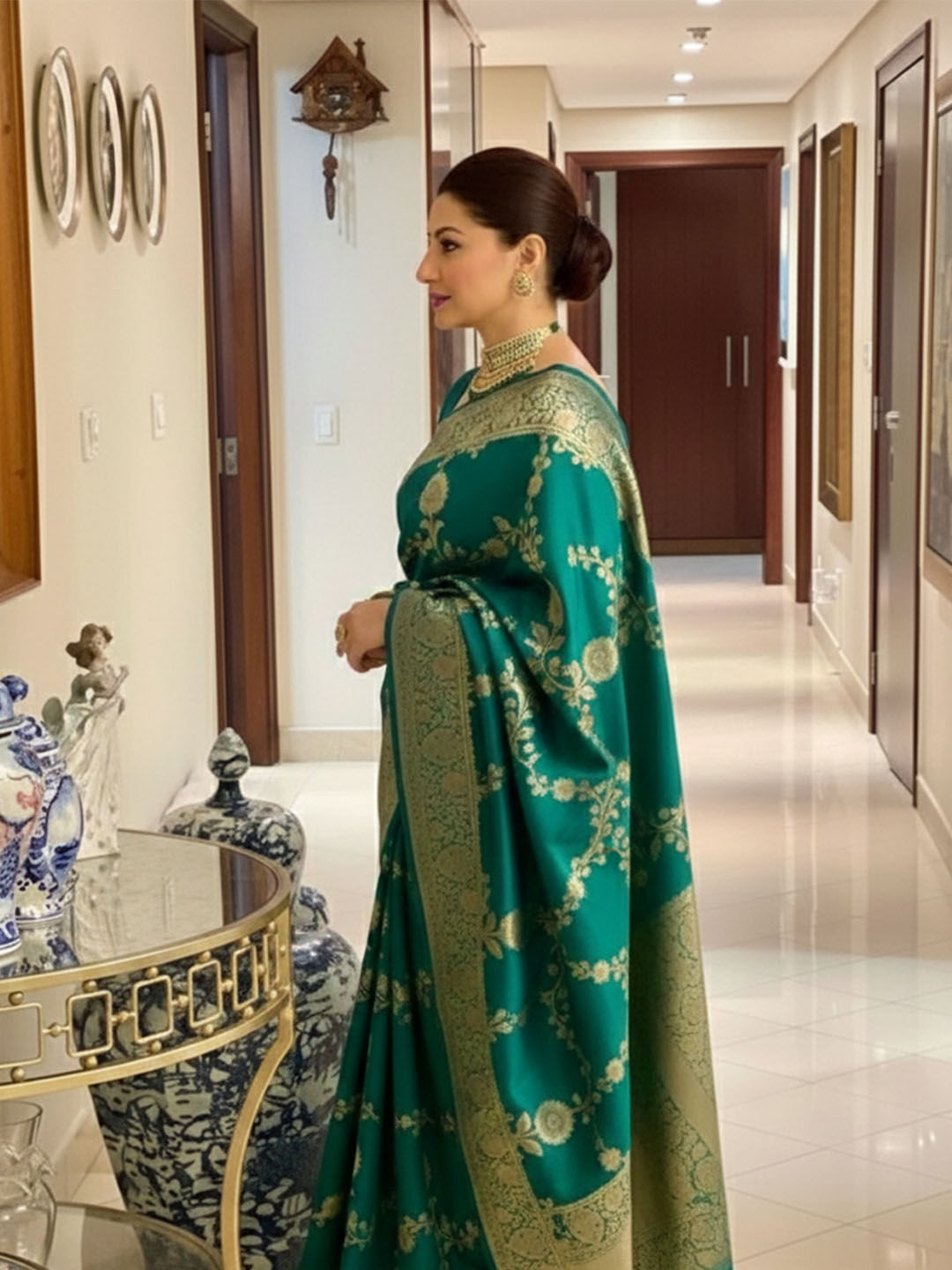 Urban Pallu Woven Design Silk Blend Traditional Saree