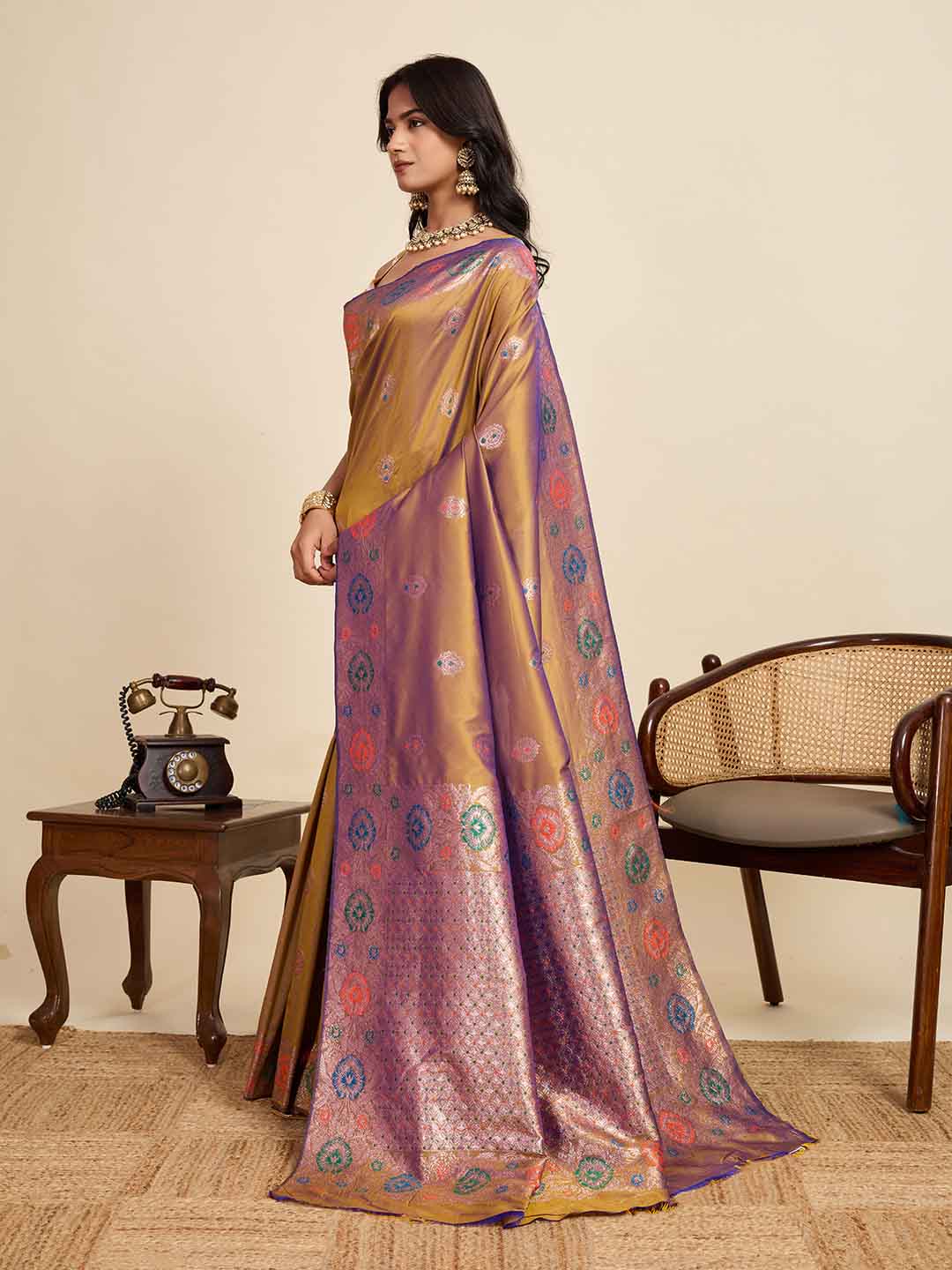 Urban Pallu Woven Design Silk Blend Party Saree