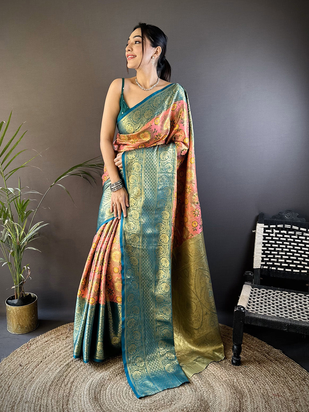 Urban Pallu Woven Design Silk Blend Traditional Saree