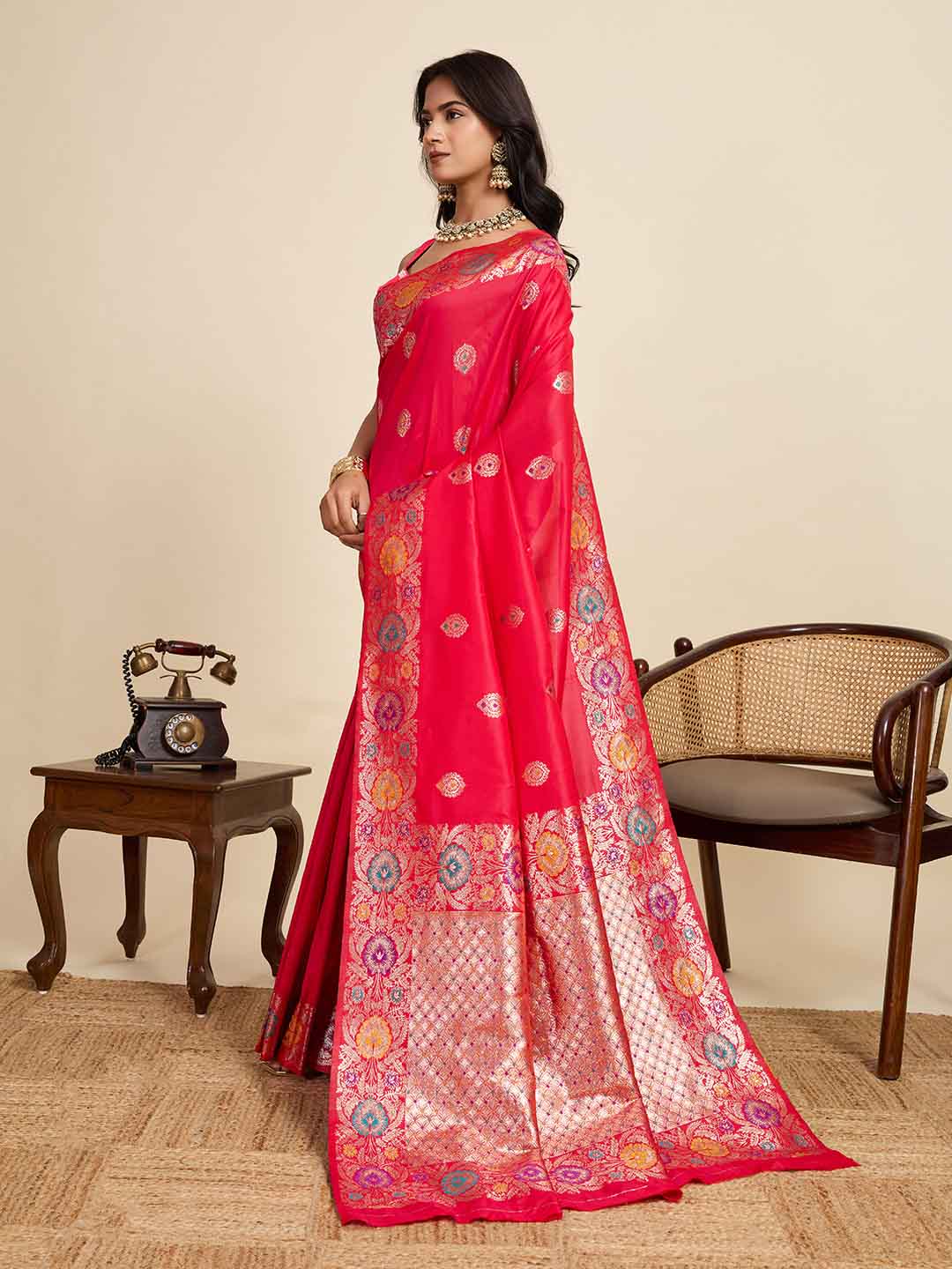Urban Pallu Woven Design Silk Blend Party Saree