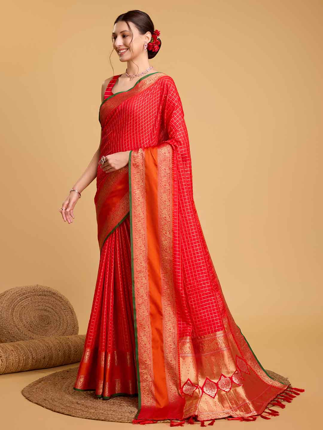 Urban Pallu Woven Design Silk Blend Party Saree
