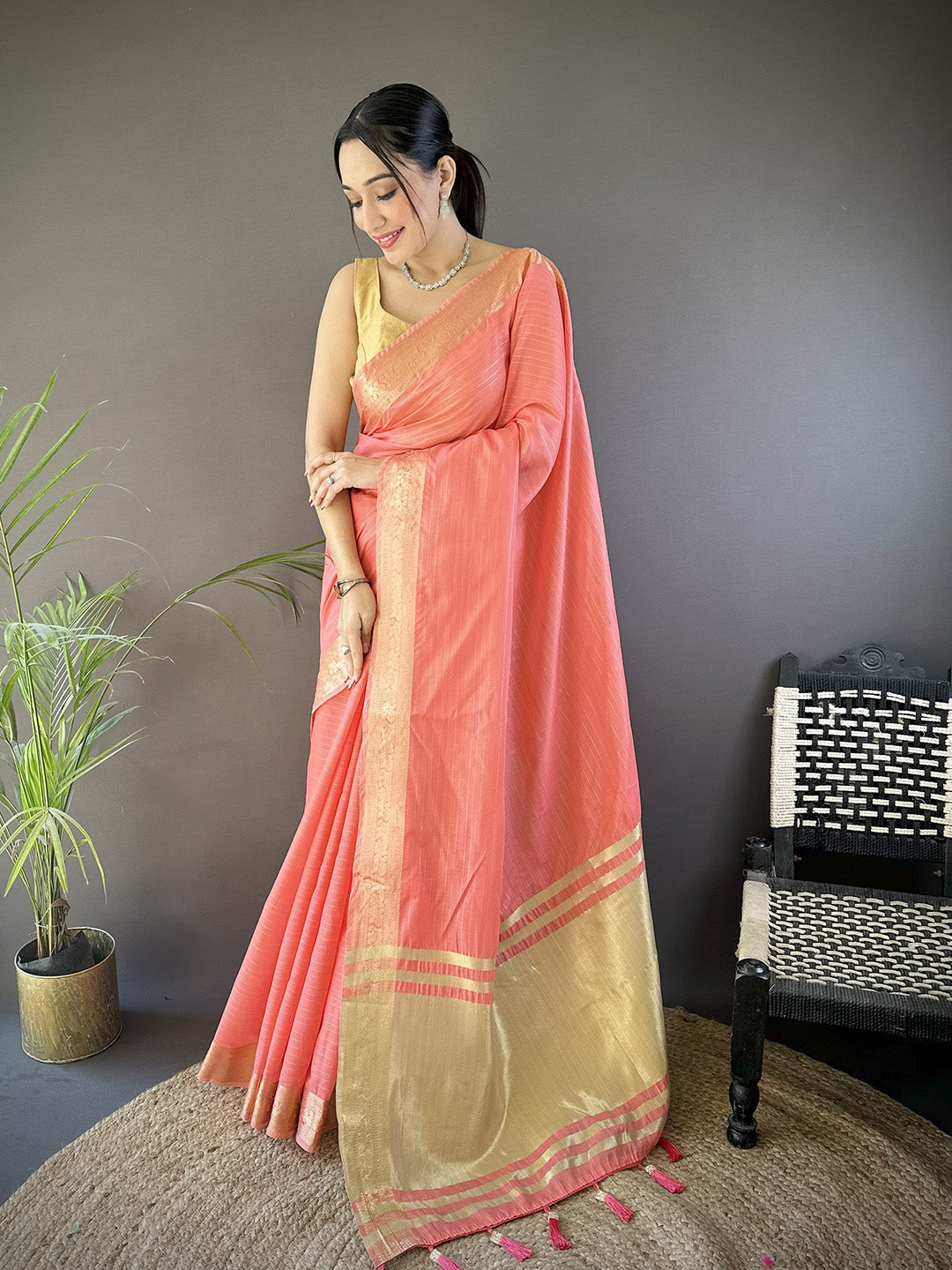 Urban Pallu Floral Sequinned Silk Blend Fusion Saree