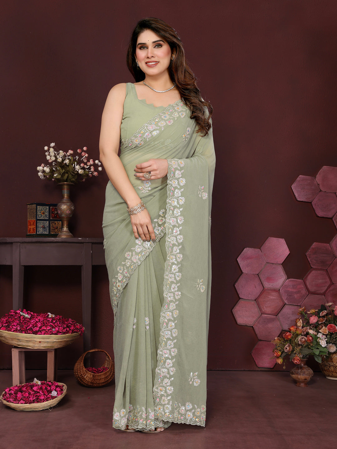 Urban Pallu Embroidered Poly Georgette Daily Saree