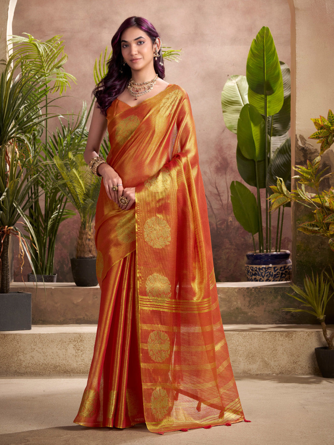 Urban Pallu Woven Design Silk Blend Traditional Saree