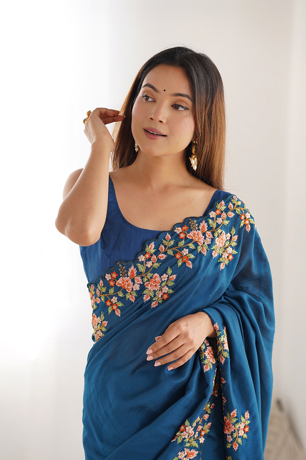 Urban Pallu Solid Silk Blend Festive Saree