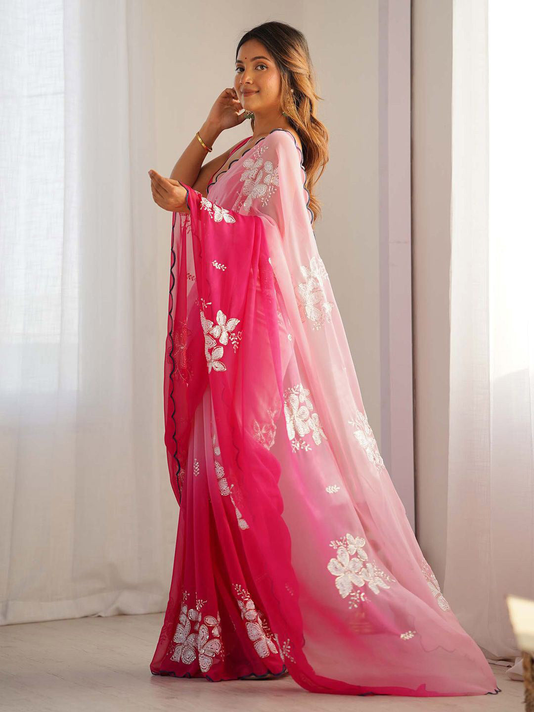 Urban Pallu Printed Poly Georgette Daily Saree