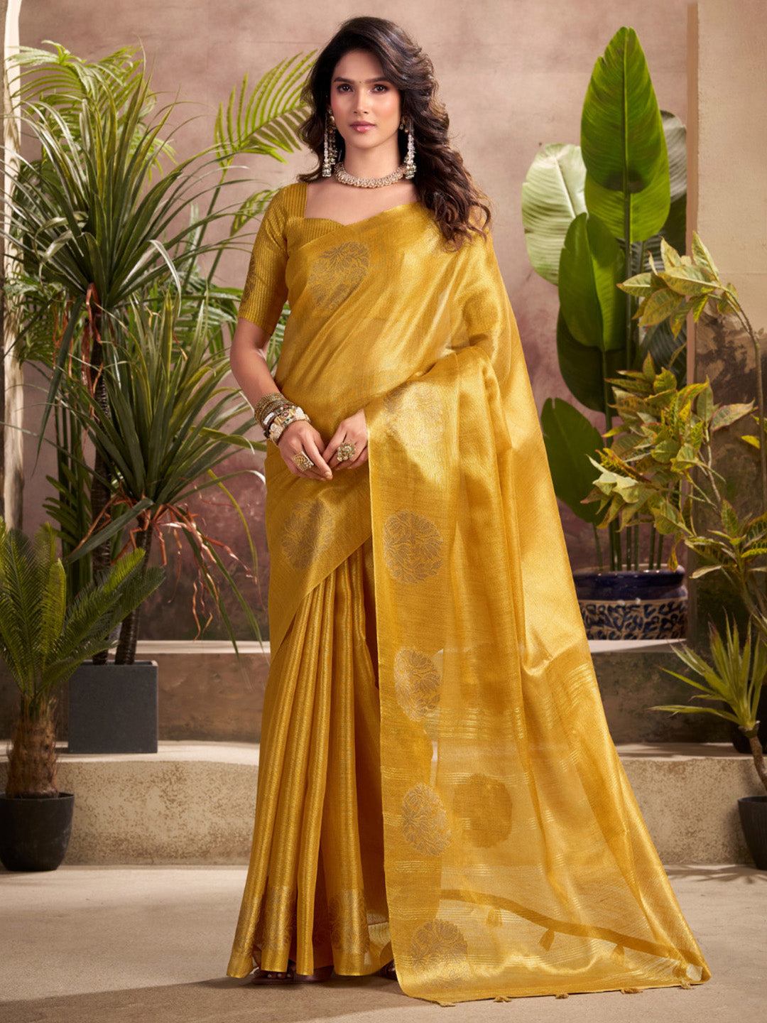 Urban Pallu Woven Design Silk Blend Traditional Saree