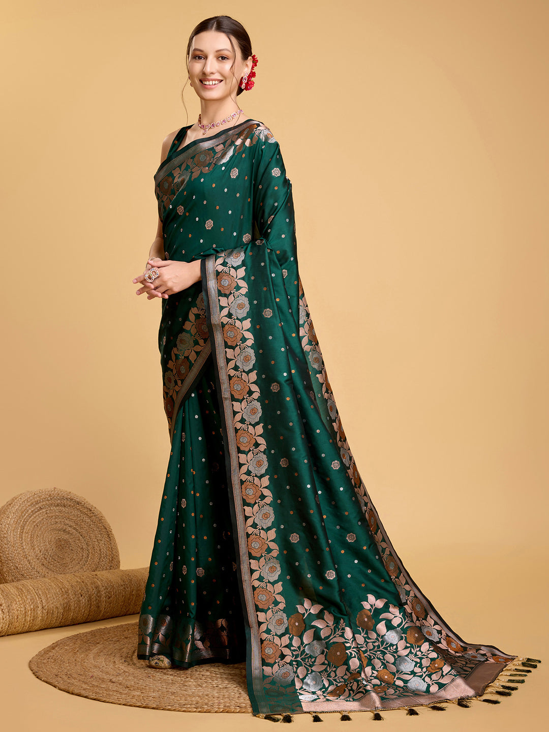 Urban Pallu Woven Design Silk Blend Party Saree