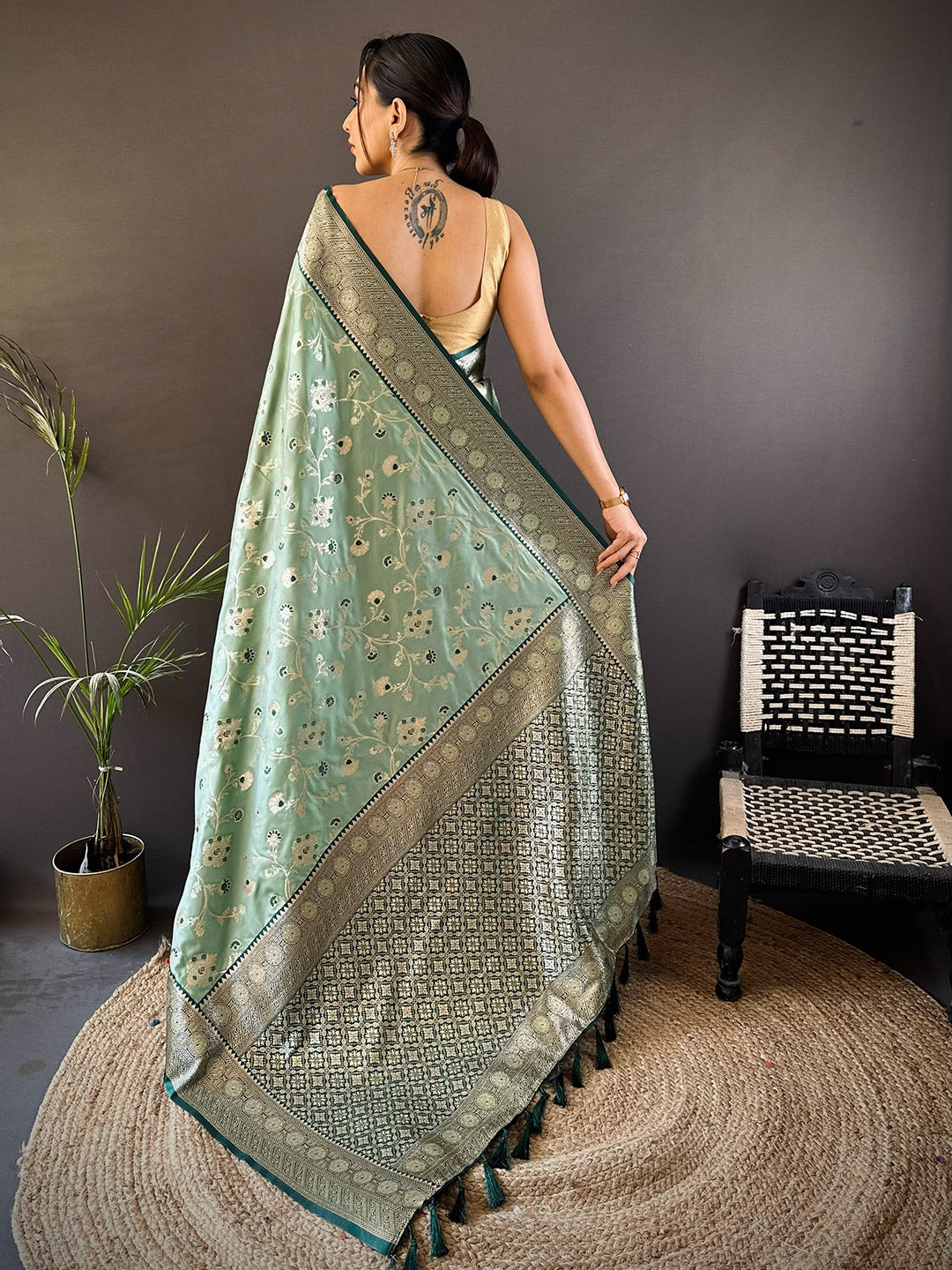 Urban Pallu Woven Design Art Silk Traditional Saree