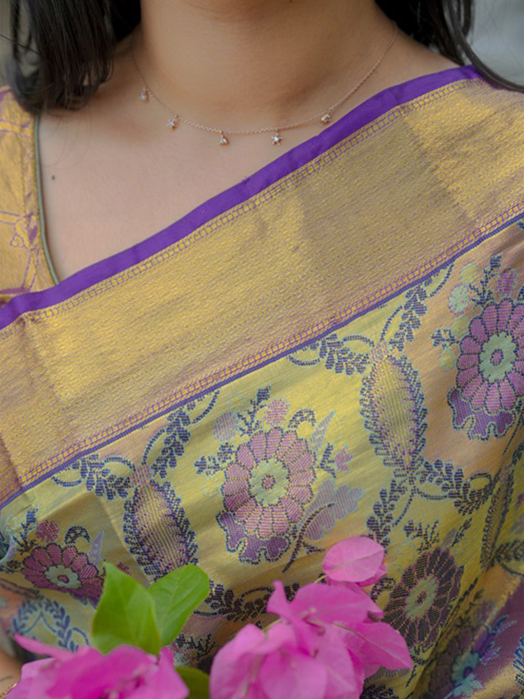 Urban Pallu Woven Design Silk Blend Traditional Saree