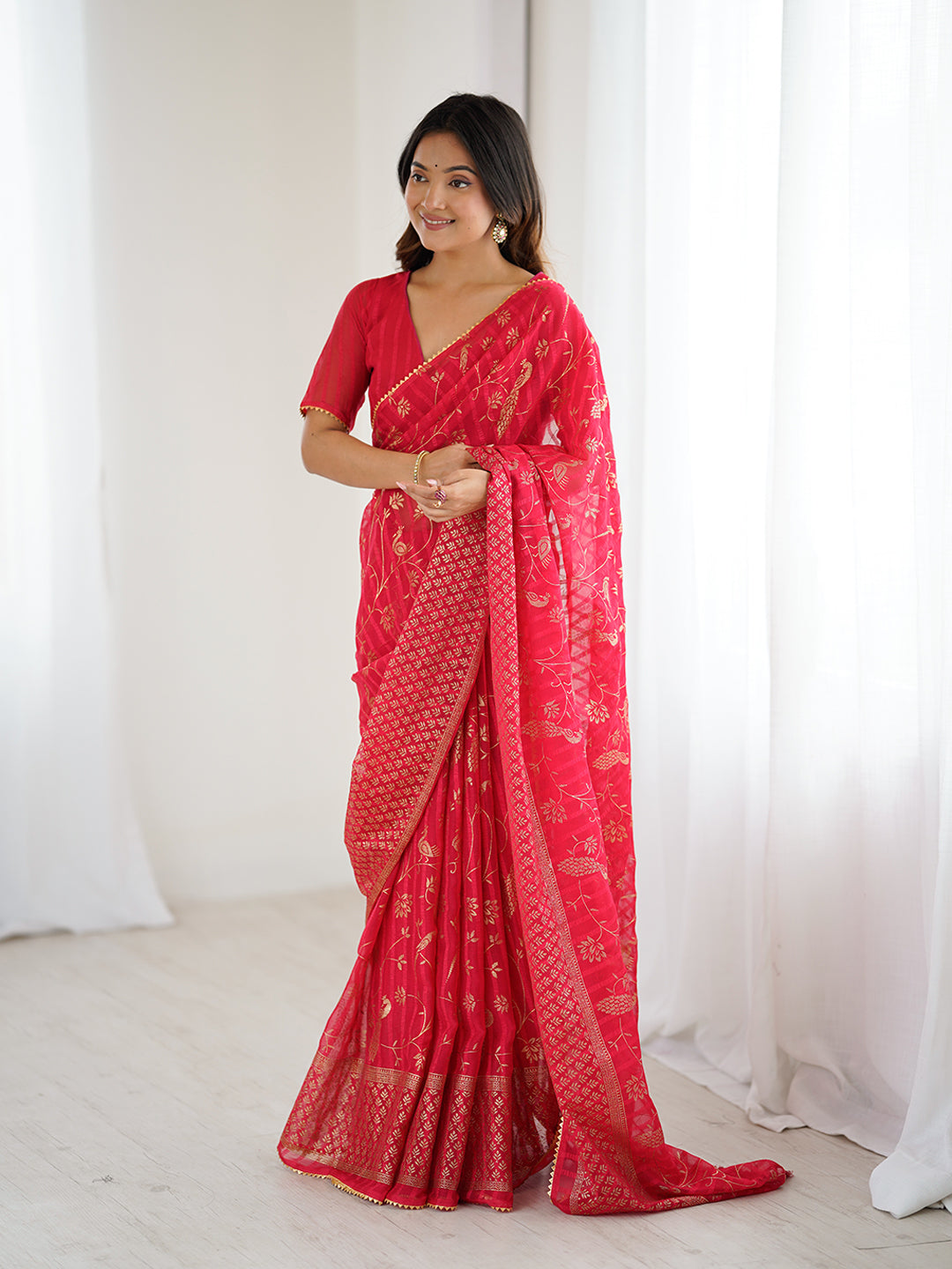 Urban Pallu Printed Poly Chiffon Daily Saree