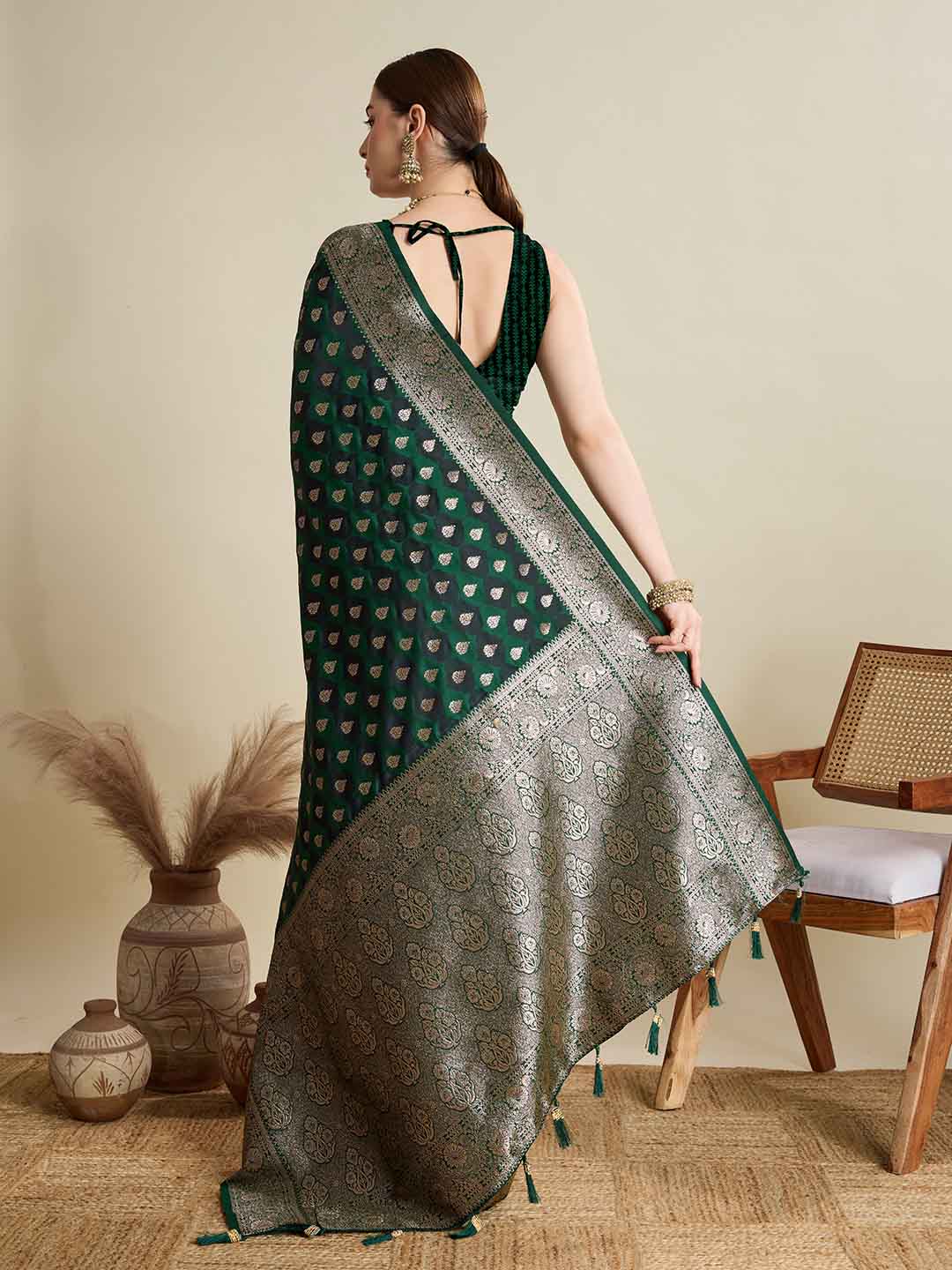 Urban Pallu Woven Design Silk Blend Party Saree