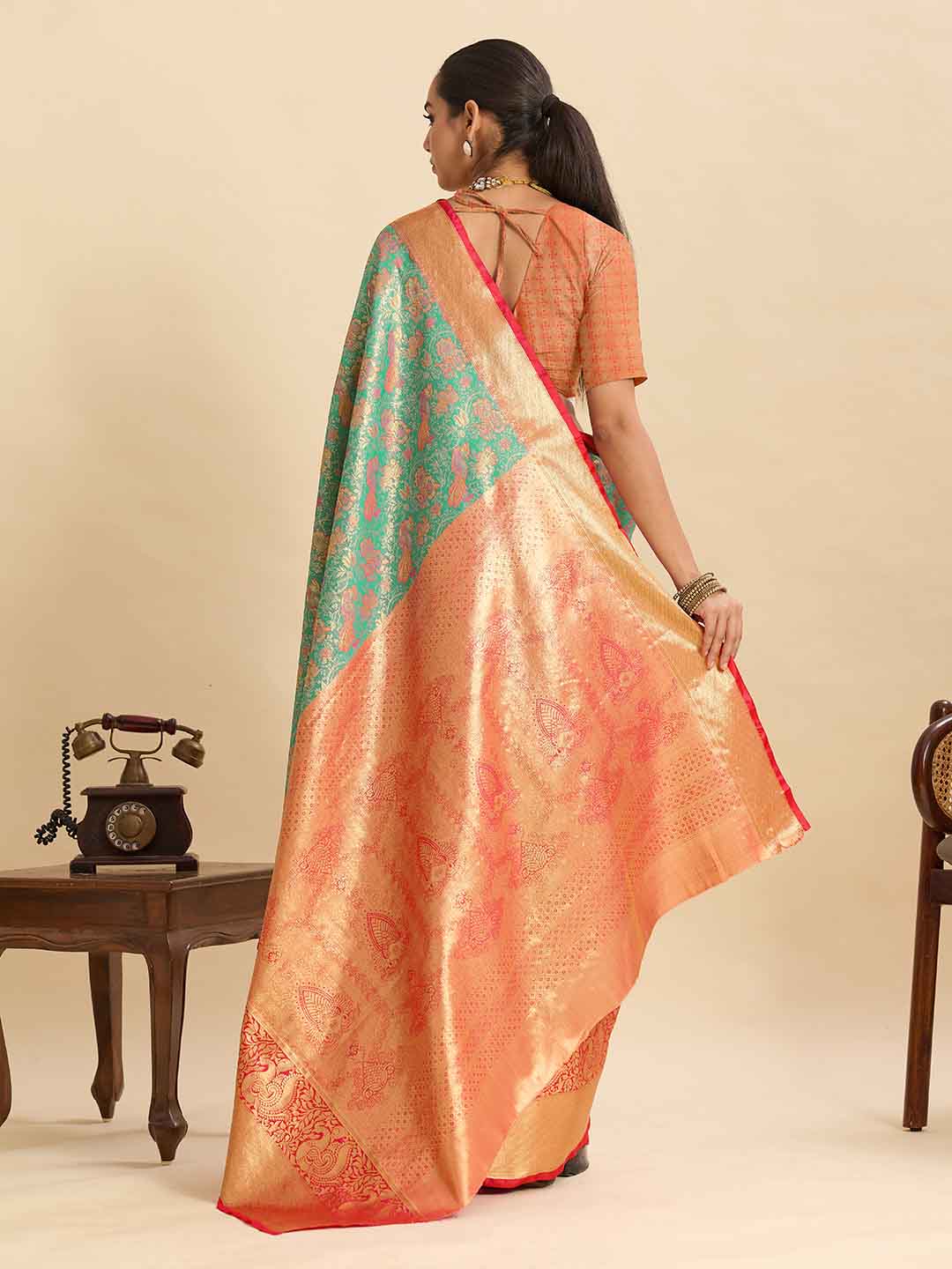 Urban Pallu Woven Design Silk Blend Festive Saree