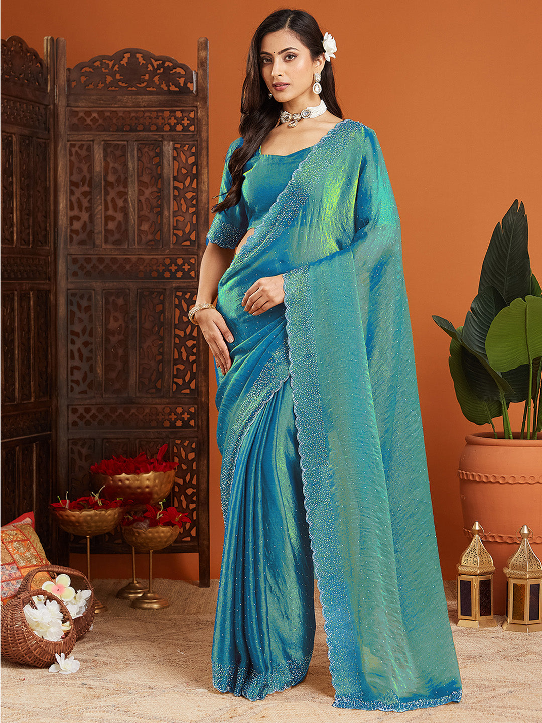 Urban Pallu Embellished Organza Party Saree