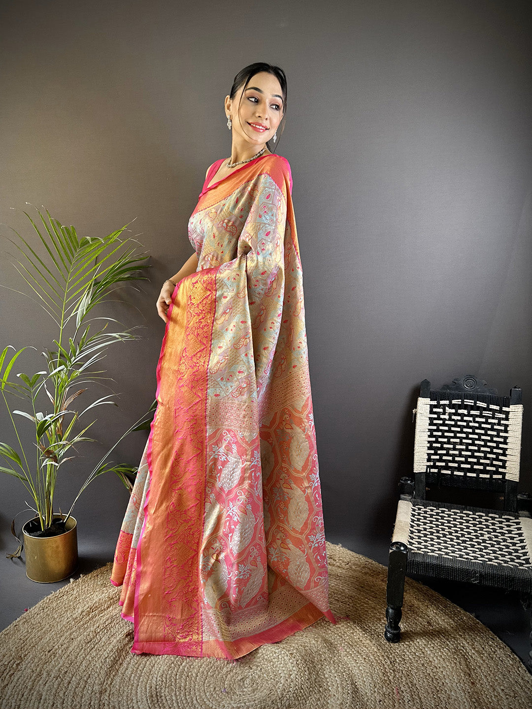Urban Pallu Woven Design Silk Blend Traditional Saree