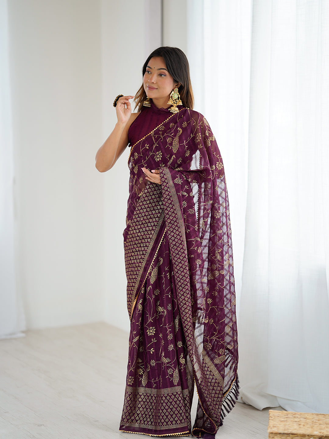 Urban Pallu Printed Poly Chiffon Daily Saree
