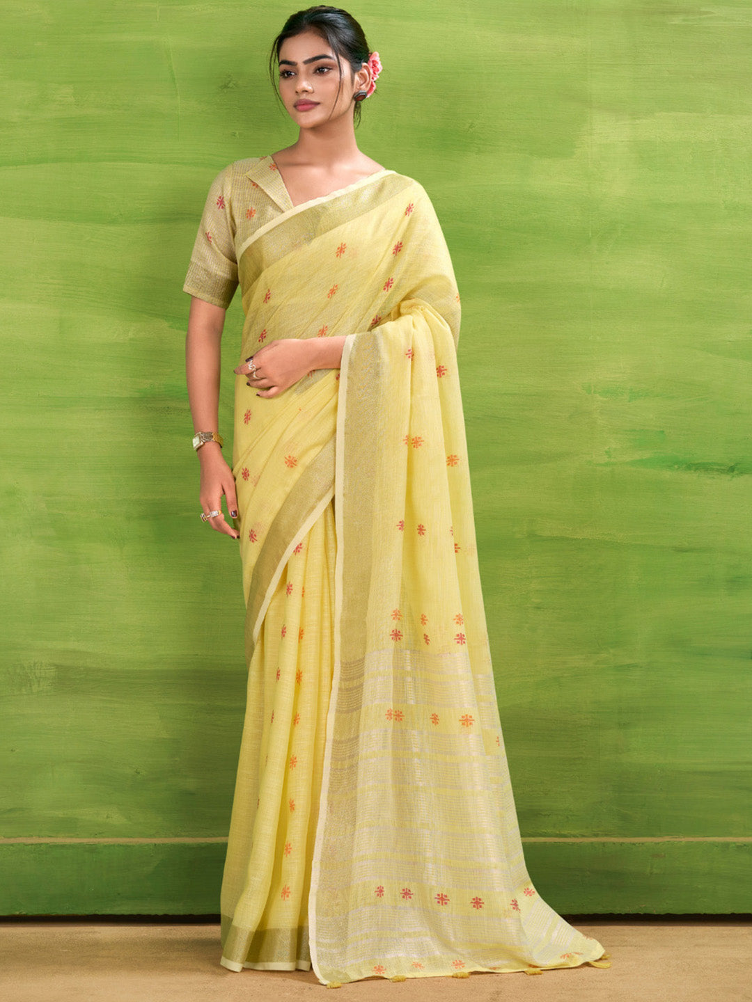 Urban Pallu Solid Cotton Blend Daily Saree