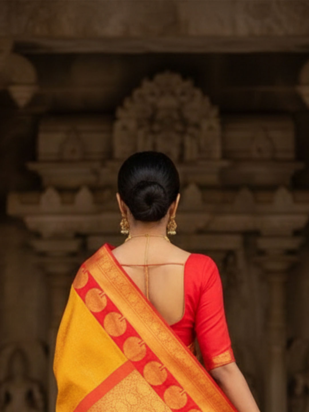 Urban Pallu Woven Design Silk Blend Traditional Saree