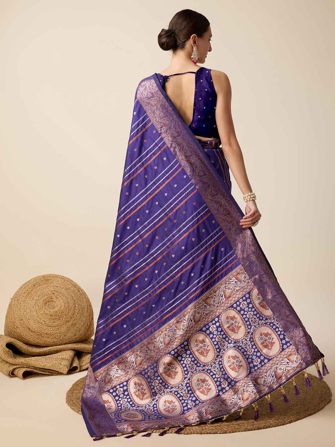 Urban Pallu Woven Design Silk Blend Party Saree