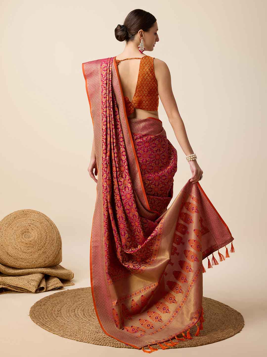 Urban Pallu Woven Design Silk Blend Party Saree